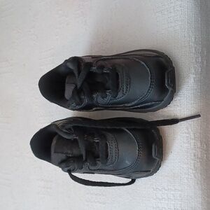 Nike Air Max  Black  Size 4C Shoes
